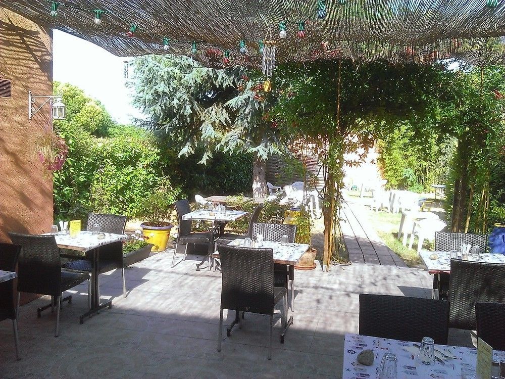 Hotel Amaya Ambares-et-Lagrave 외부 사진